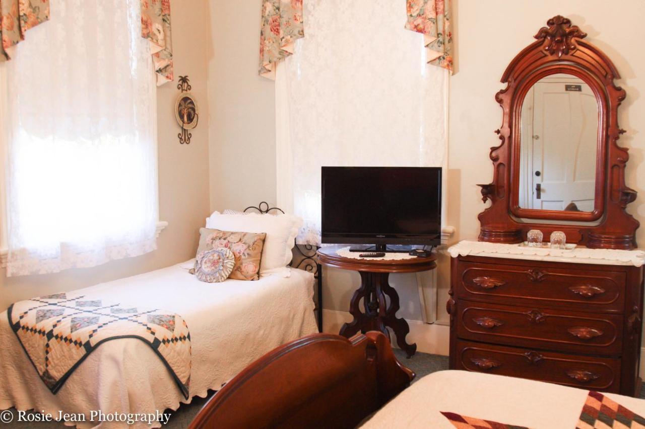 سامرفيل Flowertown Bed And Breakfast المظهر الخارجي الصورة